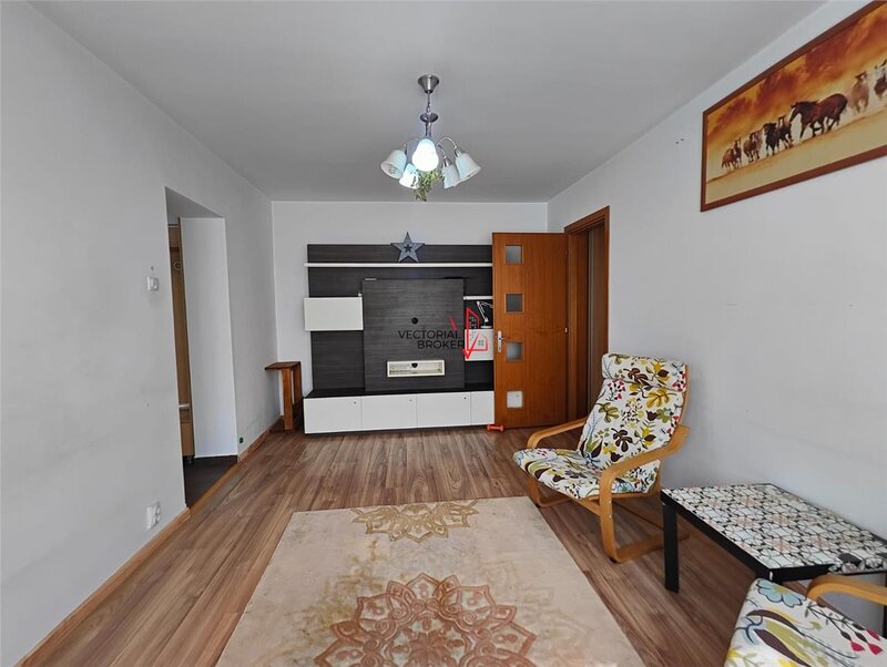 Titan, 7 min. metrou, vanzare apartament 3 camere